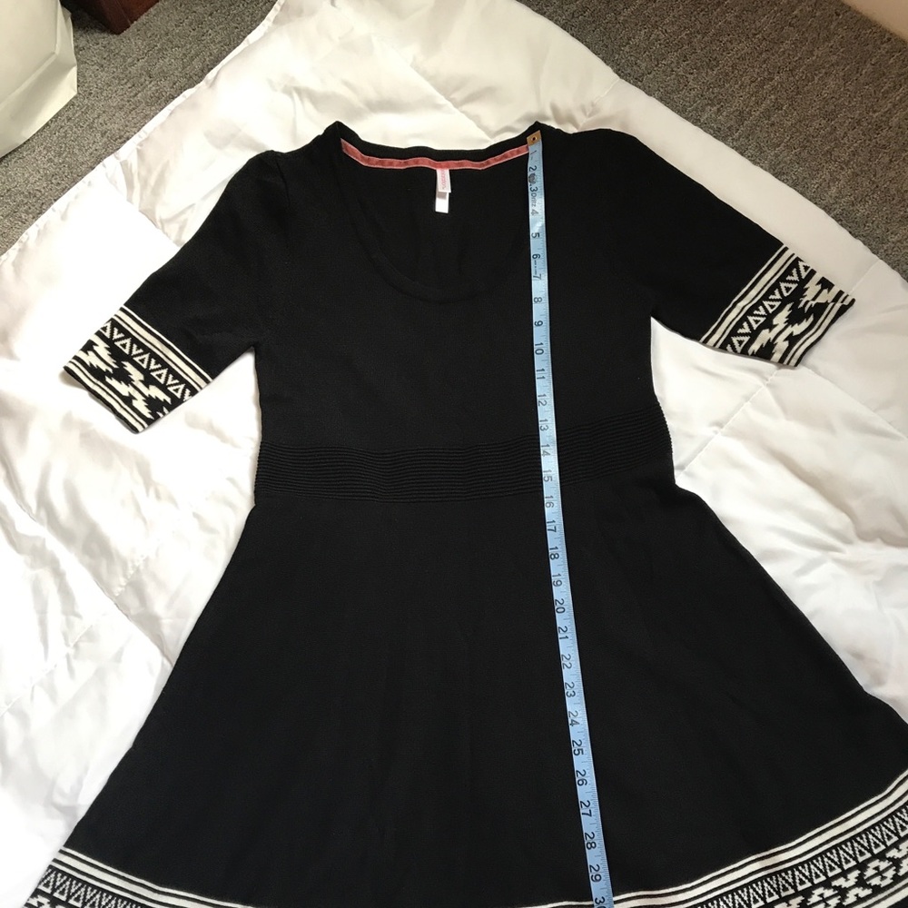 Xhilaration sweater dress size L